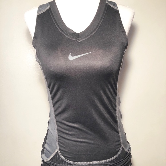 Nike Tops - 💎 Nike Pro- Combat Shirt